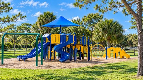 Playgrounds & Splashpad at John Prince Park